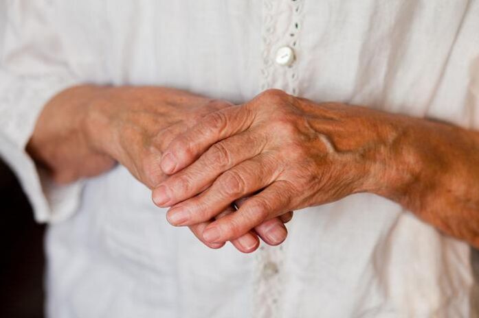 درد در مفاصل دست اغلب افراد مسن را آزار می دهد